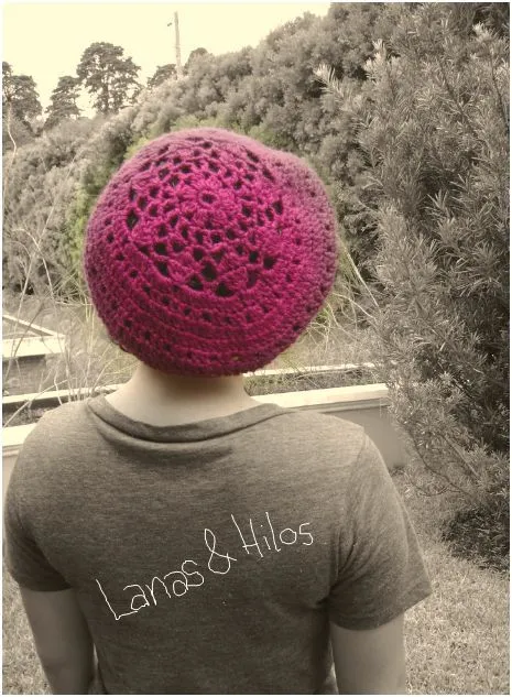 Lanas Hilos: Lacy Hats / Gorras Caladas