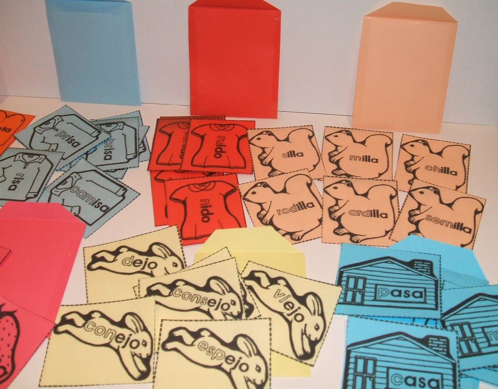 LAPICERO MÁGICO: Poesías con tarjetas, en la maleta poeta...