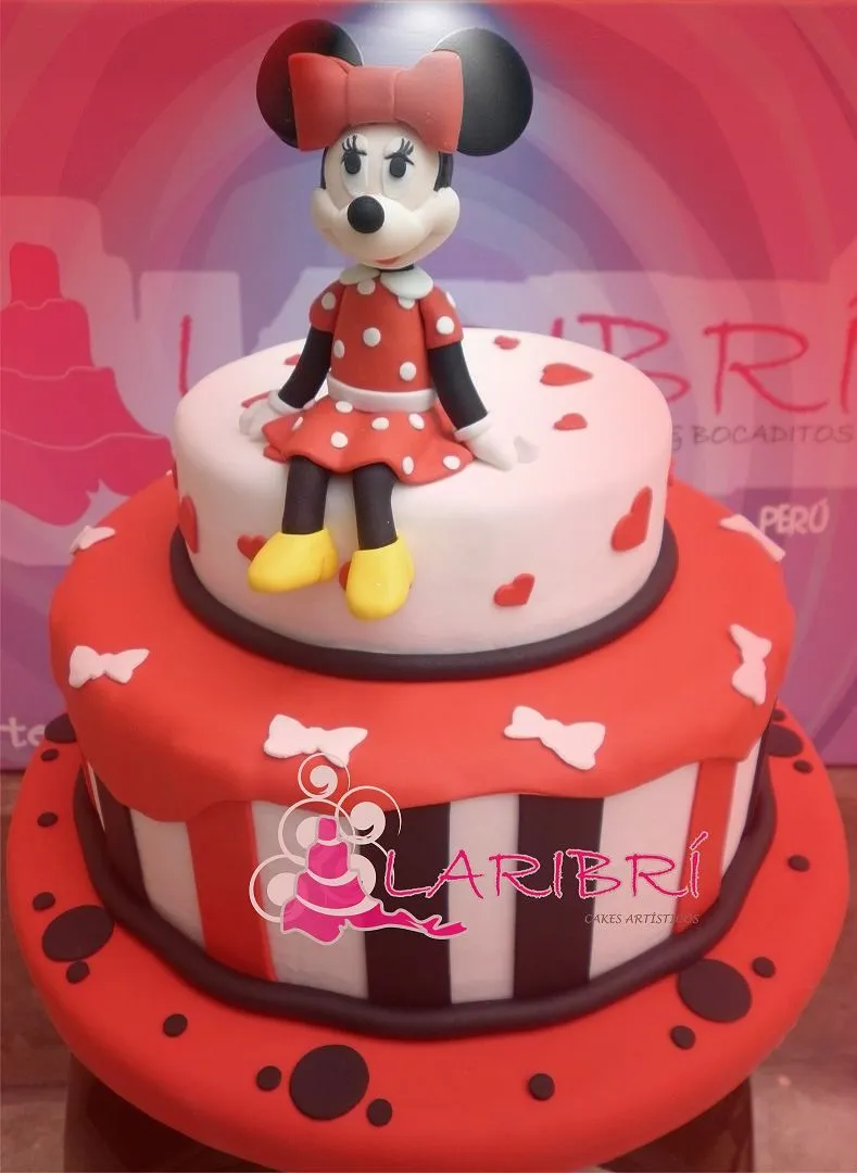 LARIBRÍ - CAKES ARTÍSTICOS & BOCADITOS