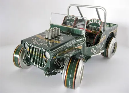 LATAS DE CERVEZAS TRANSFORMADAS EN CARROS. ~ SY.com LATAS DE CERVEZAS TRANSFORMADAS EN CARROS. ~ SY.com