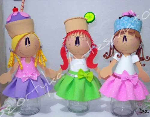 Latita decorada Payasito - Todo en Goma Eva Latita decorada Payasito - Todo en Goma Eva