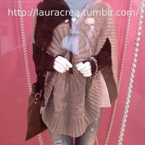 Laura Ivonne Creaciones - Idea para tejer: Poncho circular que vi ... Laura Ivonne Creaciones - Idea para tejer: Poncho circular que vi ...