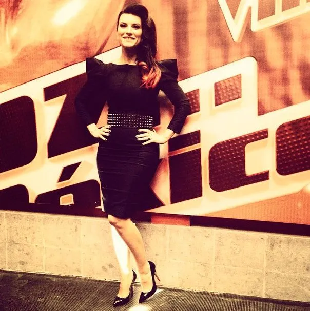 Laura Pausini y sus 'lipstick shoes', porque 'el diablo está en ...