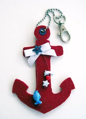 LAURA VALEA COMPLEMENTOS: Los regalos de Zu....