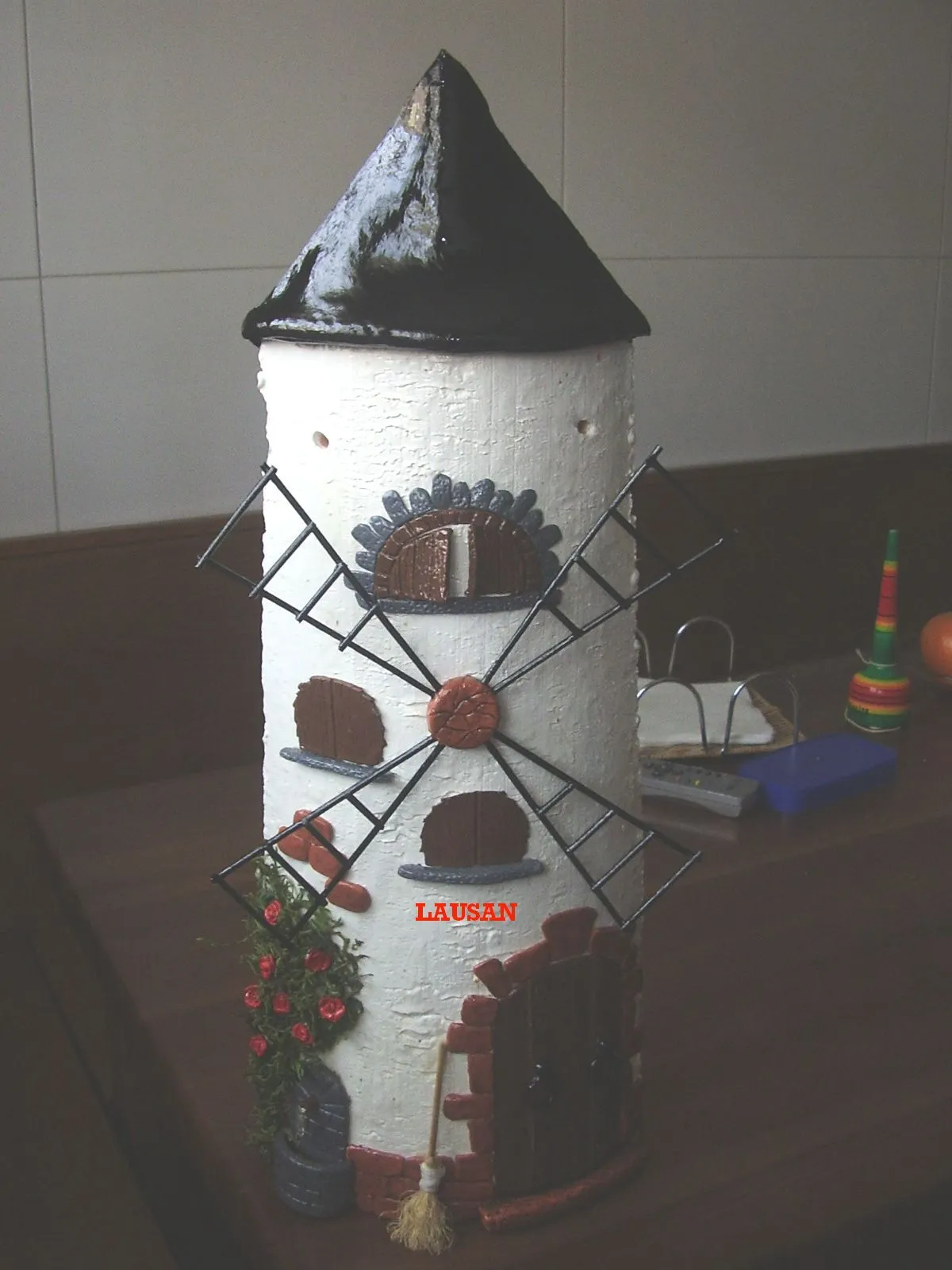 LAUSAN: TEJA-MOLINO 