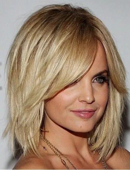 Layered bob with Heavy Fringe | PoPular Haircuts Layered bob with Heavy Fringe | PoPular Haircuts