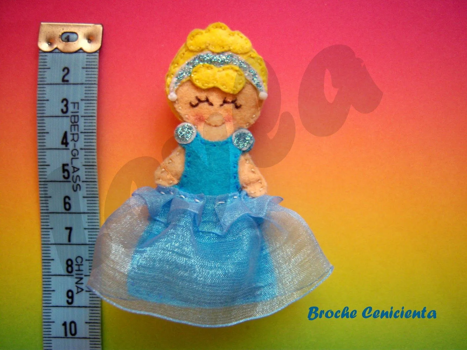 Broches de fieltro de las princesas Disney - Imagui