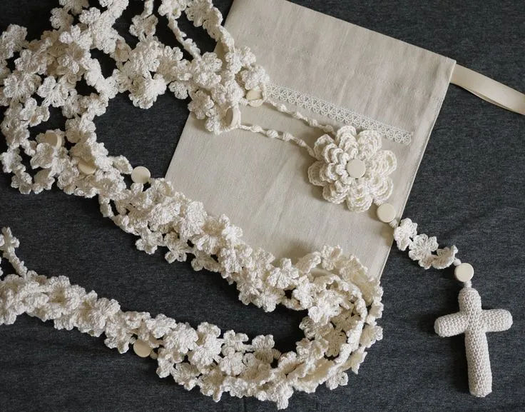 Lazo de bodas con aplicaciones de cuentas de madera. | Novias ... Lazo de bodas con aplicaciones de cuentas de madera. | Novias ...