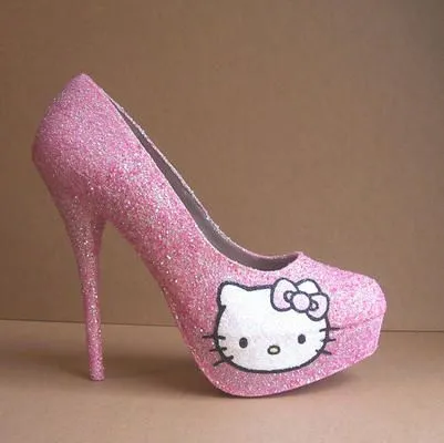 Legalmente en taco 12: Zapatos de Hello Kitty Legalmente en taco 12: Zapatos de Hello Kitty