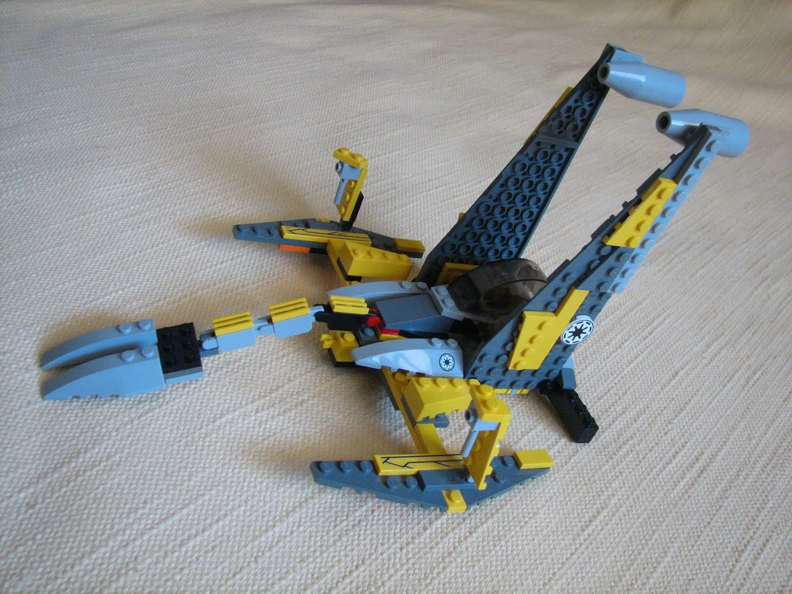Legoland de Tomy: Nave de lego star wars coge tesoro. Legoland de Tomy: Nave de lego star wars coge tesoro.
