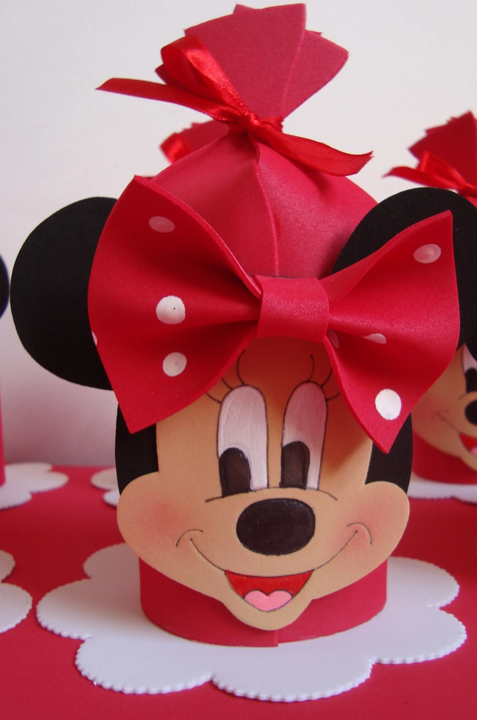 Lembrancinha minnie vermelha em eva | Renata Sonho Fest | Elo7 Lembrancinha minnie vermelha em eva | Renata Sonho Fest | Elo7