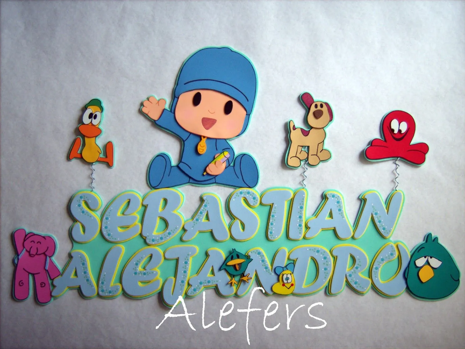 Letrero en foami de Pocoyo y sus amigos