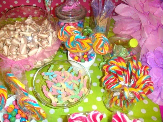 De Libelulas y Mariposas...: Mesa de golosinas o candy bar De Libelulas y Mariposas...: Mesa de golosinas o candy bar