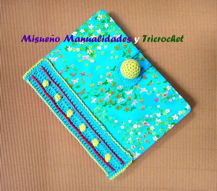 Libretas grandes decoradas a mano con papel y ganchillo. La de la ... Libretas grandes decoradas a mano con papel y ganchillo. La de la ...