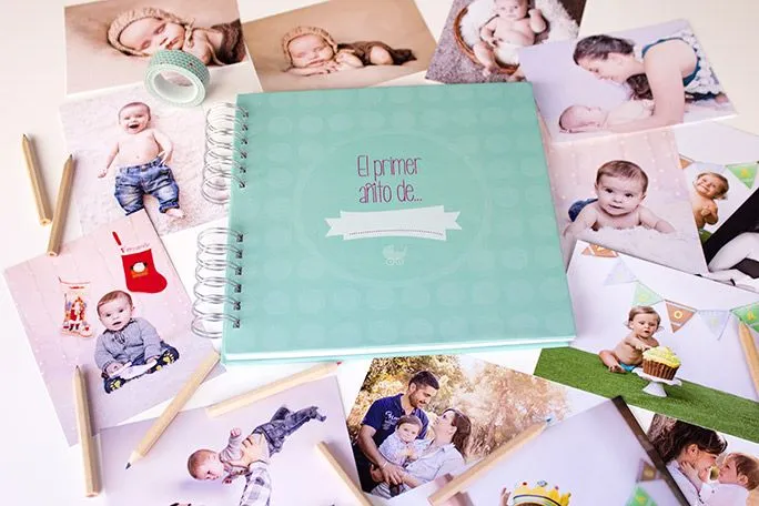 El libro de recuerdos del primer año del bebé | detallesconmimo