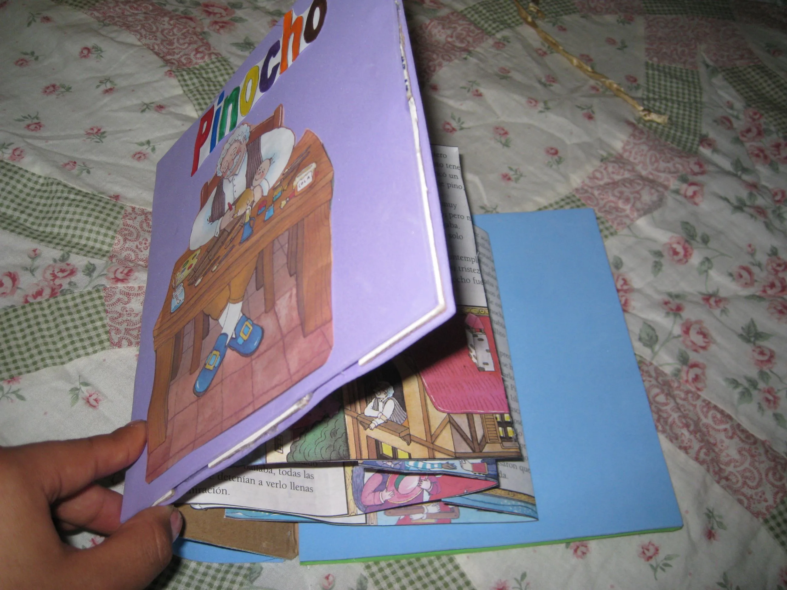 Libros en foami - Imagui