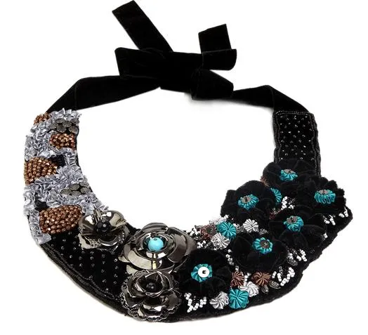 Lidia Bedman: Collares babero & cuellos joya Lidia Bedman: Collares babero & cuellos joya