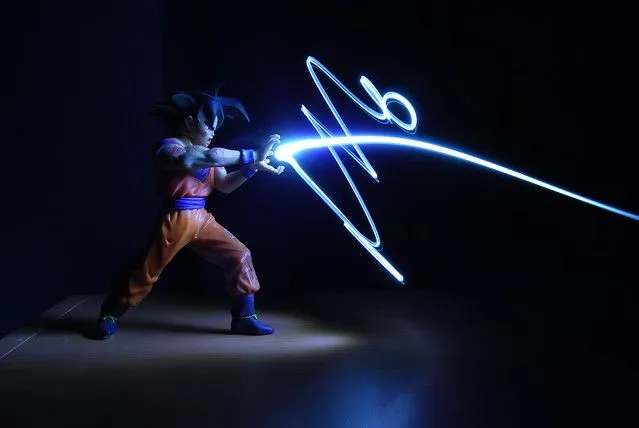 Light Graffiti - Goku | Flickr - Photo Sharing!