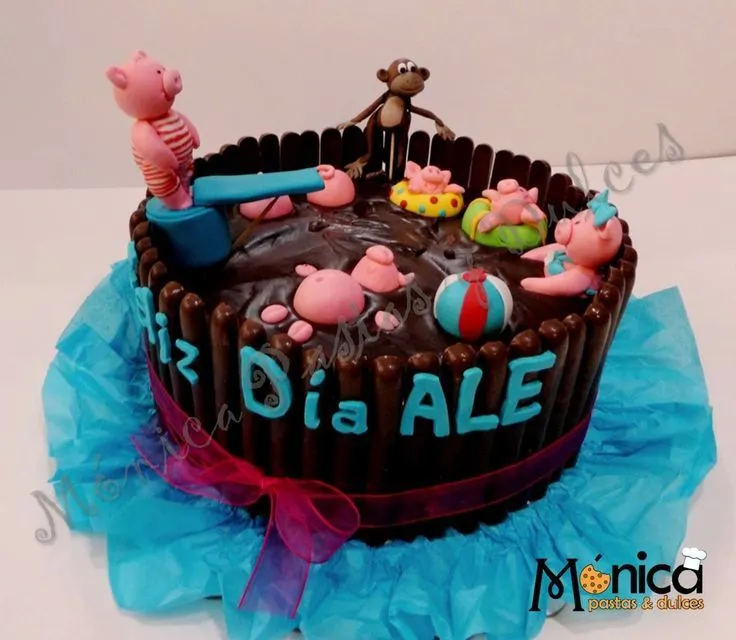 Linda torta de los chanchitos en su piscina, con detalles unicos ...