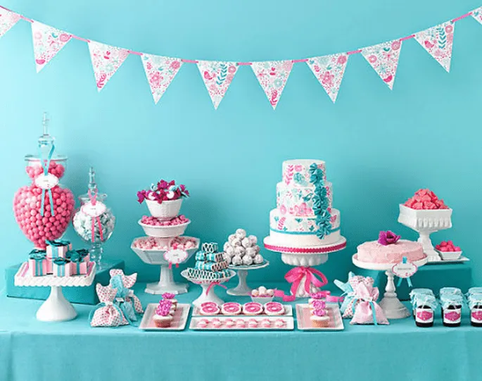 Lindas decoraciones para la mesa de postres de tu boda 2013 Lindas decoraciones para la mesa de postres de tu boda 2013