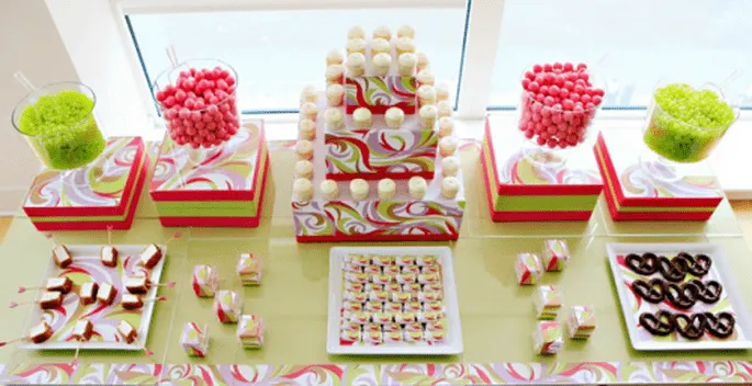 Lindas decoraciones para la mesa de postres de tu boda 2013 Lindas decoraciones para la mesa de postres de tu boda 2013