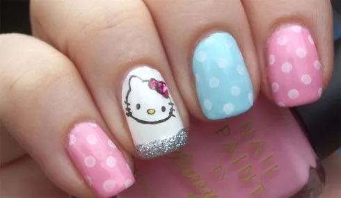 Lindisima Blog: Uñas con Hello Kitty