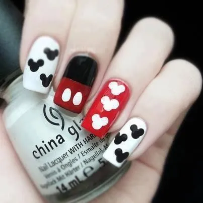 Lindo decorado de uñas♥ | uñas sencillas pero bonitas | Pinterest