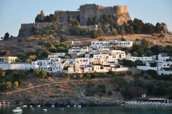 Lindos, the acropolis and Melenos - Picture of Melenos Lindos ... Lindos, the acropolis and Melenos - Picture of Melenos Lindos ...
