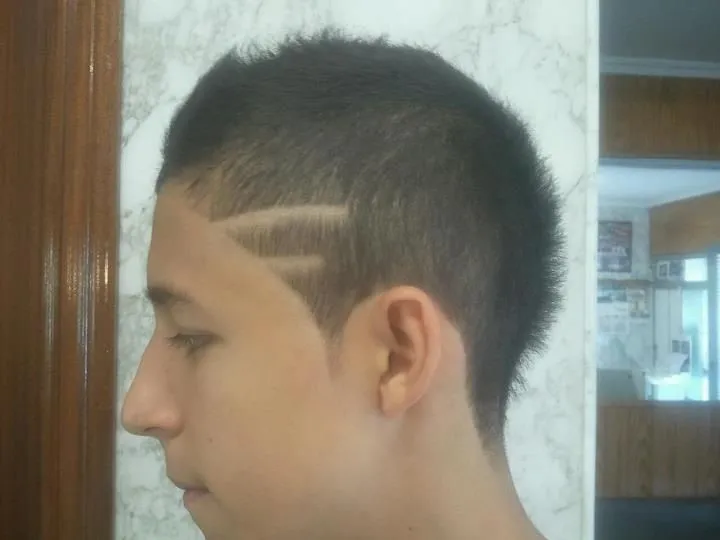 Cortes de pelo de hombre con lineas - Imagui