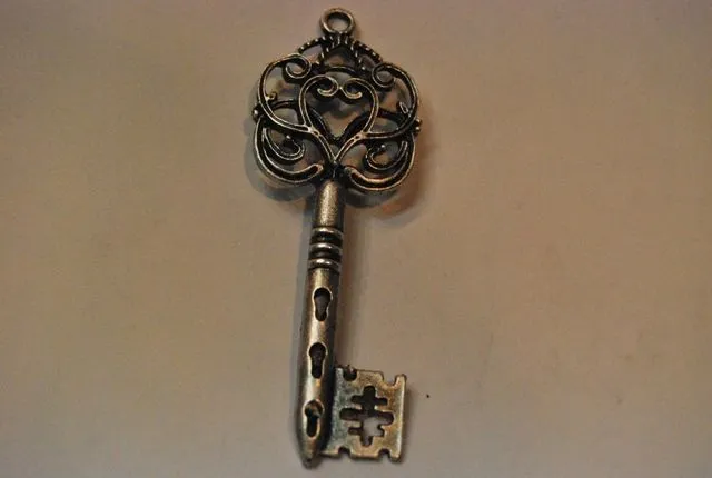 Llave antigua | Style | Pinterest