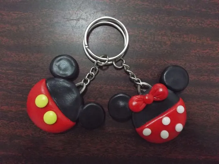 Llavero de minnie y mickey mouse | Masa Flexible | Pinterest Llavero de minnie y mickey mouse | Masa Flexible | Pinterest