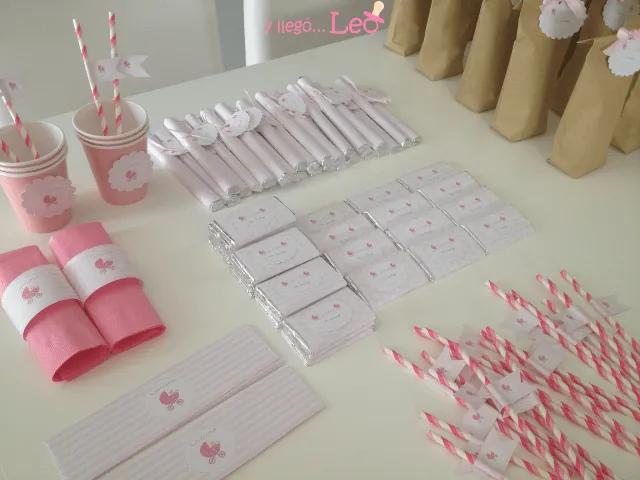 y llegó... Leo: Bautizo en color rosa