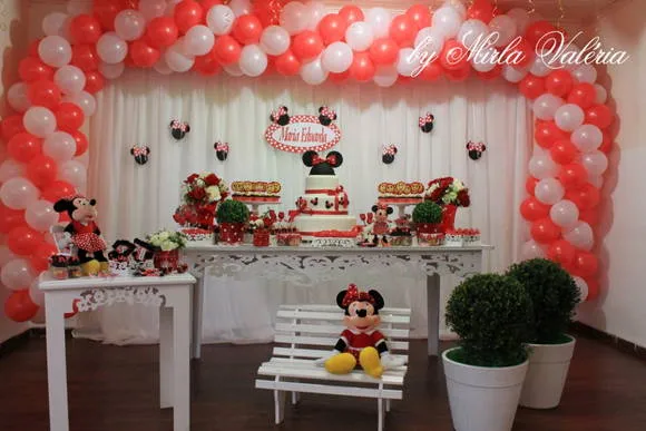 Locação Mesa Decorada Minnie Vermelha | Mirlaine Valéria de ...