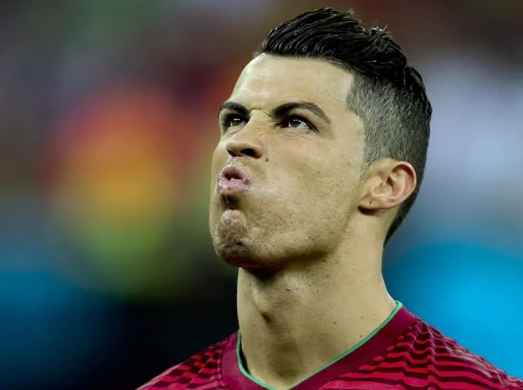 Nuevo look y poco juego: Las 10 caras de Cristiano Ronaldo frente ... Nuevo look y poco juego: Las 10 caras de Cristiano Ronaldo frente ...