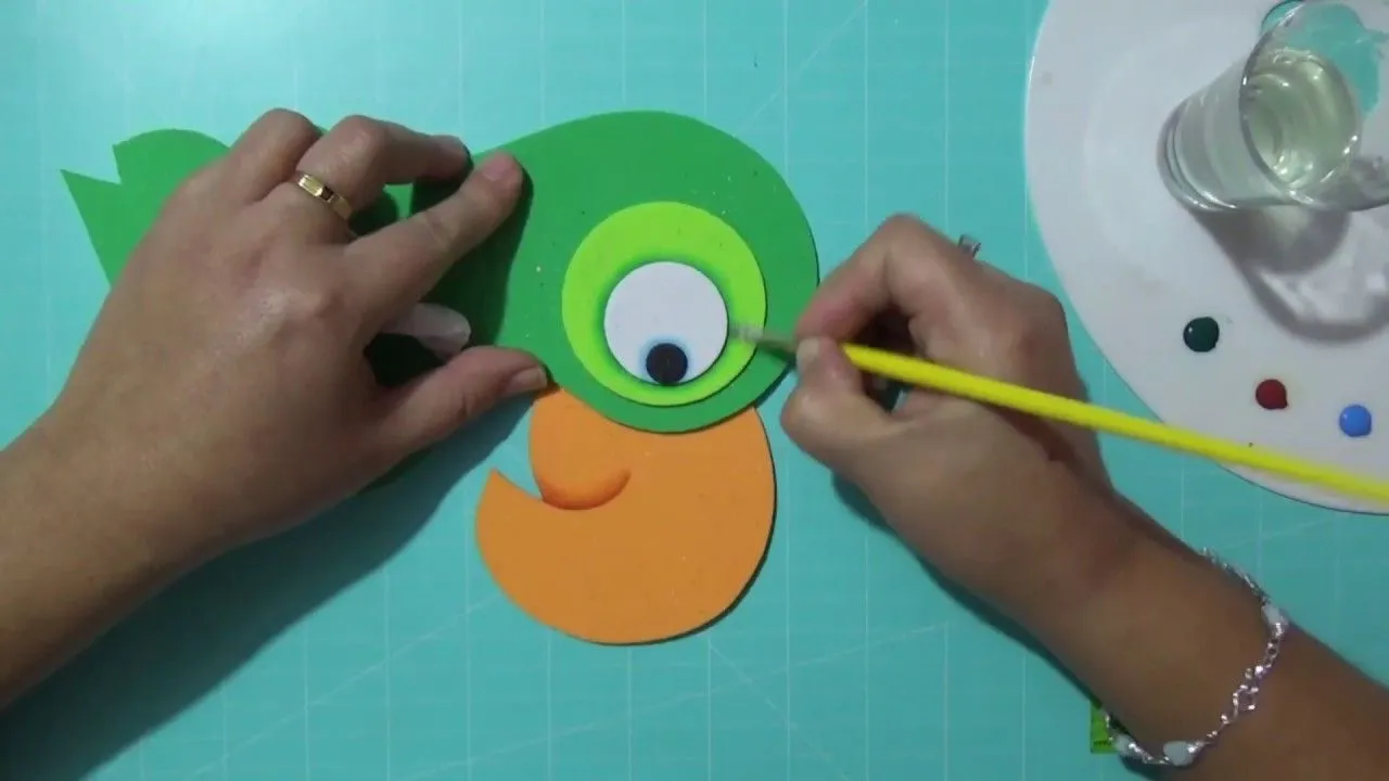 Lorito en Foamy, Goma Eva, Microporoso Lorito (Handmade Craft)❤️ - YouTube Lorito en Foamy, Goma Eva, Microporoso Lorito (Handmade Craft)❤️ - YouTube