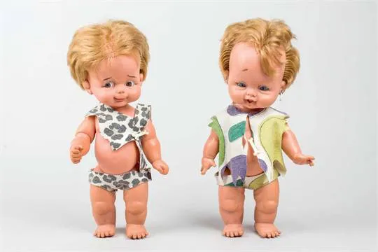Lote compuesto por dos muñecos Bam Bam y Pebbles (Los Picapiedra ... Lote compuesto por dos muñecos Bam Bam y Pebbles (Los Picapiedra ...