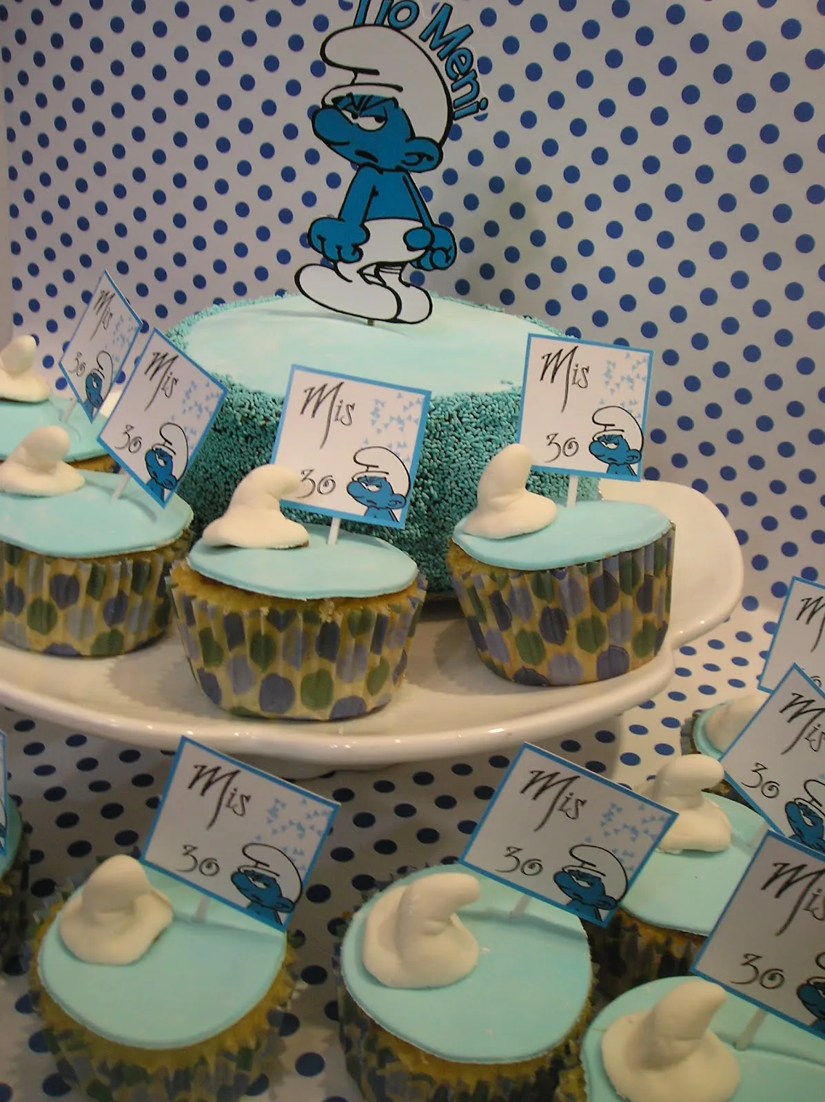 I love Cupcakes: Mesa Temática: Pitufo Gruñon I love Cupcakes: Mesa Temática: Pitufo Gruñon