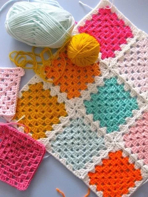 love the solid color crochet squares | hook and needle | Pinterest ...