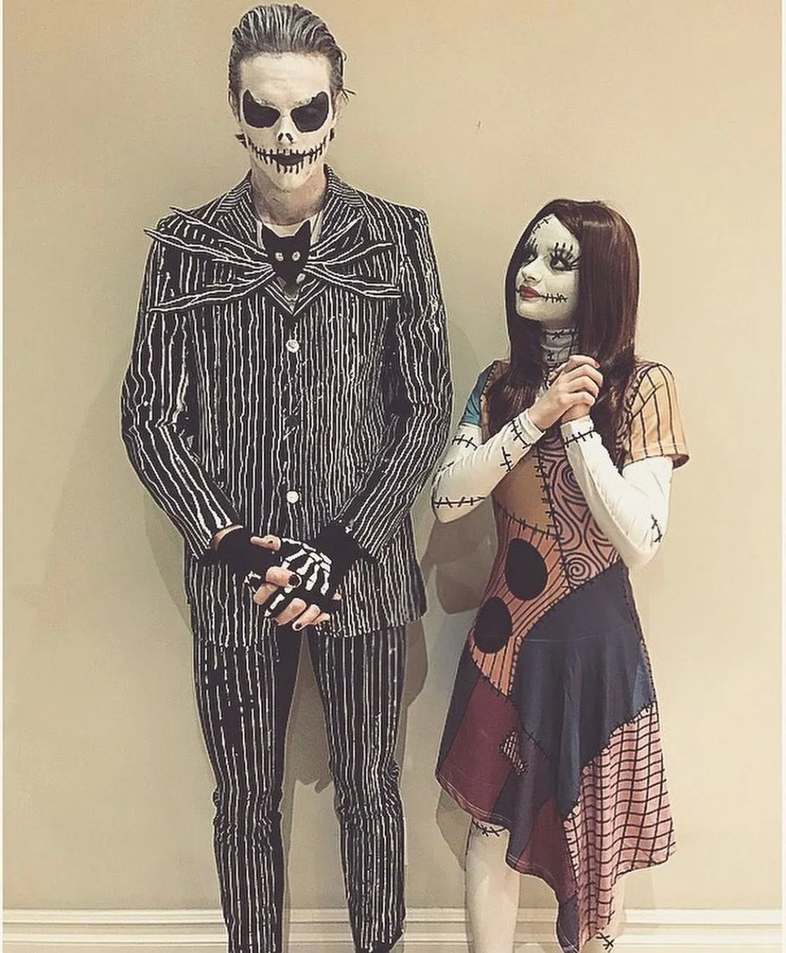 Love these two as Jack and Sally | Halloween outfits, Cute couple halloween costumes, Holloween costume Love these two as Jack and Sally | Halloween outfits, Cute couple halloween costumes, Holloween costume