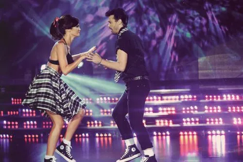 Loveu Pau Coki Peter: Paula &amp; Peter bailando ROCK AND ROLL :)