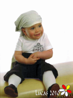 Lucas “Costalero” Hdad. Ntra. Sra de los Dolores. 2010 Lucas “Costalero” Hdad. Ntra. Sra de los Dolores. 2010