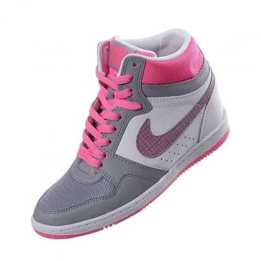 Luce un estilo muy femenino y deportivo con los tenis Force Sky ...