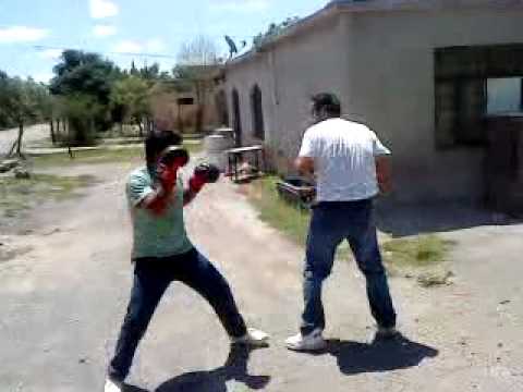 LAS LUCHAS MAMALONAS - YouTube