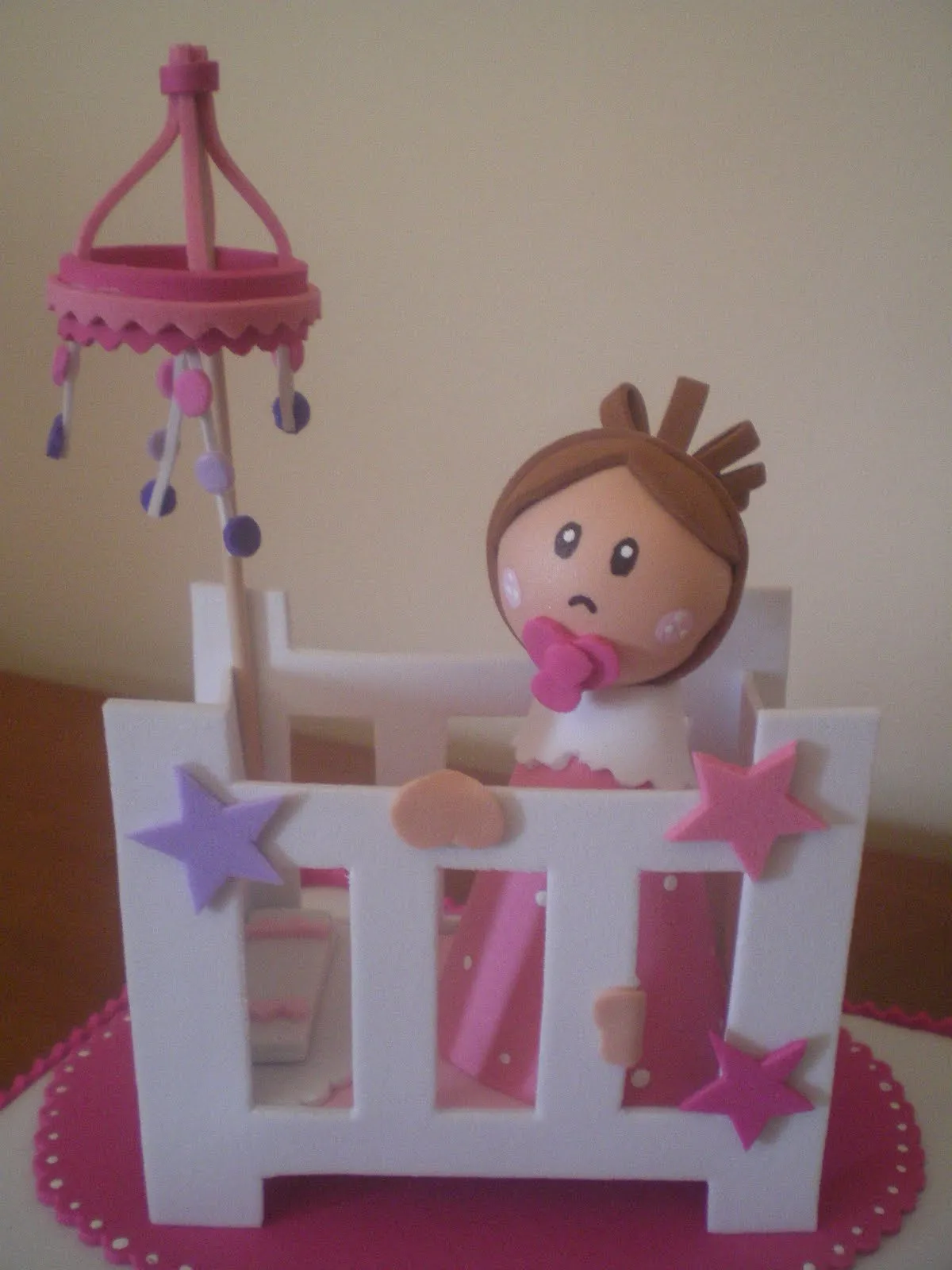 Luciart: Fofucha bebe en cuna