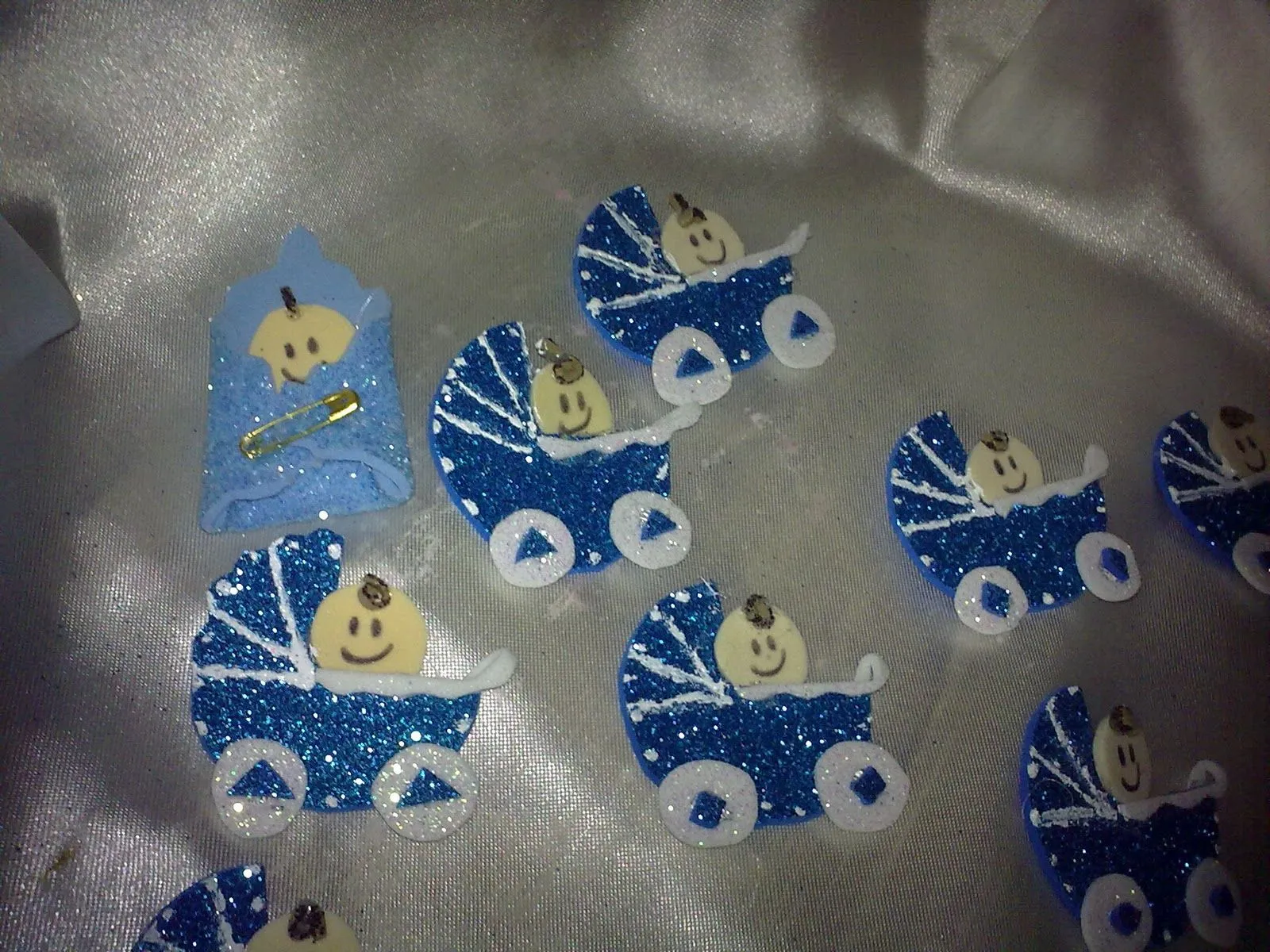  ... LUDY: distintivos para baby shower y despedidas de soltera