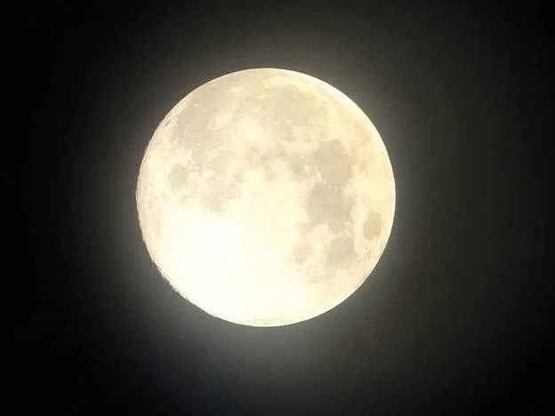 Por qué la Luna Llena brilla tanto? | Blogodisea