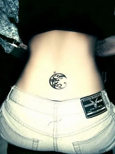 Luna Stilizzata | Idee Corpo | Pinterest