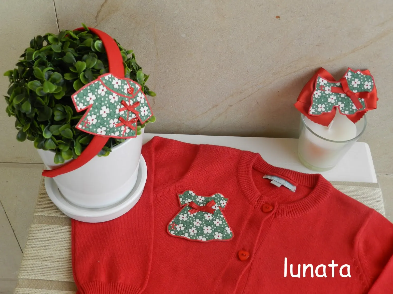 Mi lunata: DIADEMAS, BROCHES Y LAZOS INFANTILES Mi lunata: DIADEMAS, BROCHES Y LAZOS INFANTILES