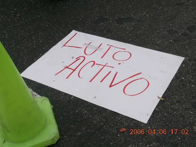 Luto Activo" en Altamira se asemeja a una fiesta o verbena Luto Activo" en Altamira se asemeja a una fiesta o verbena