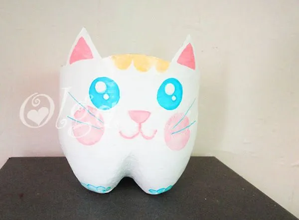 Maceta de gato con una botella de plastico | Reutilizar / Reciclar ... Maceta de gato con una botella de plastico | Reutilizar / Reciclar ...